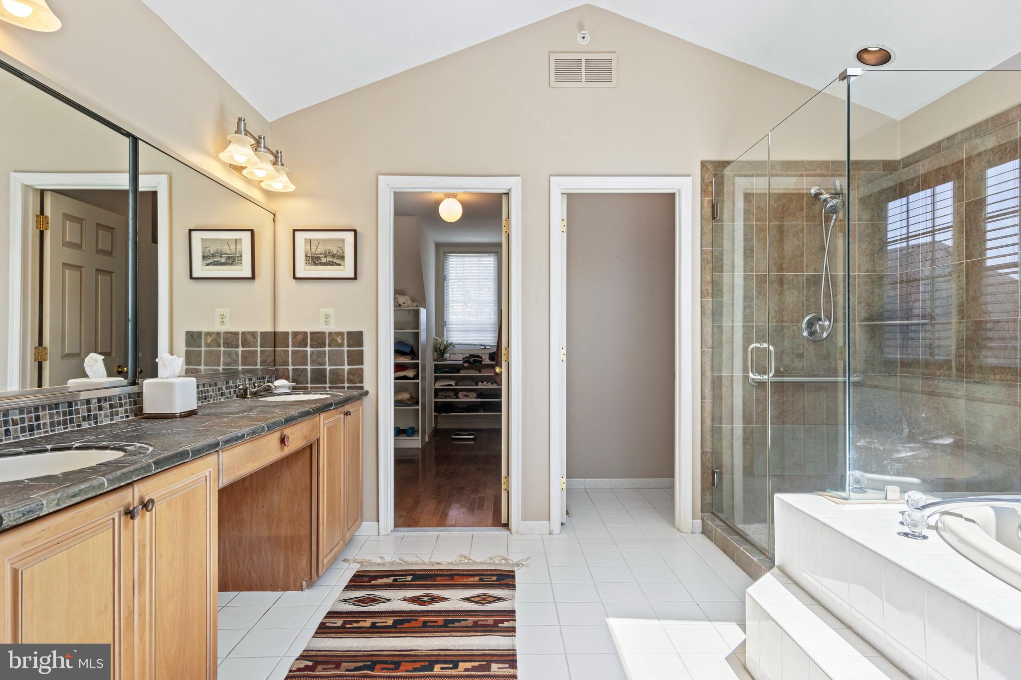 6 Ridgeview Rd