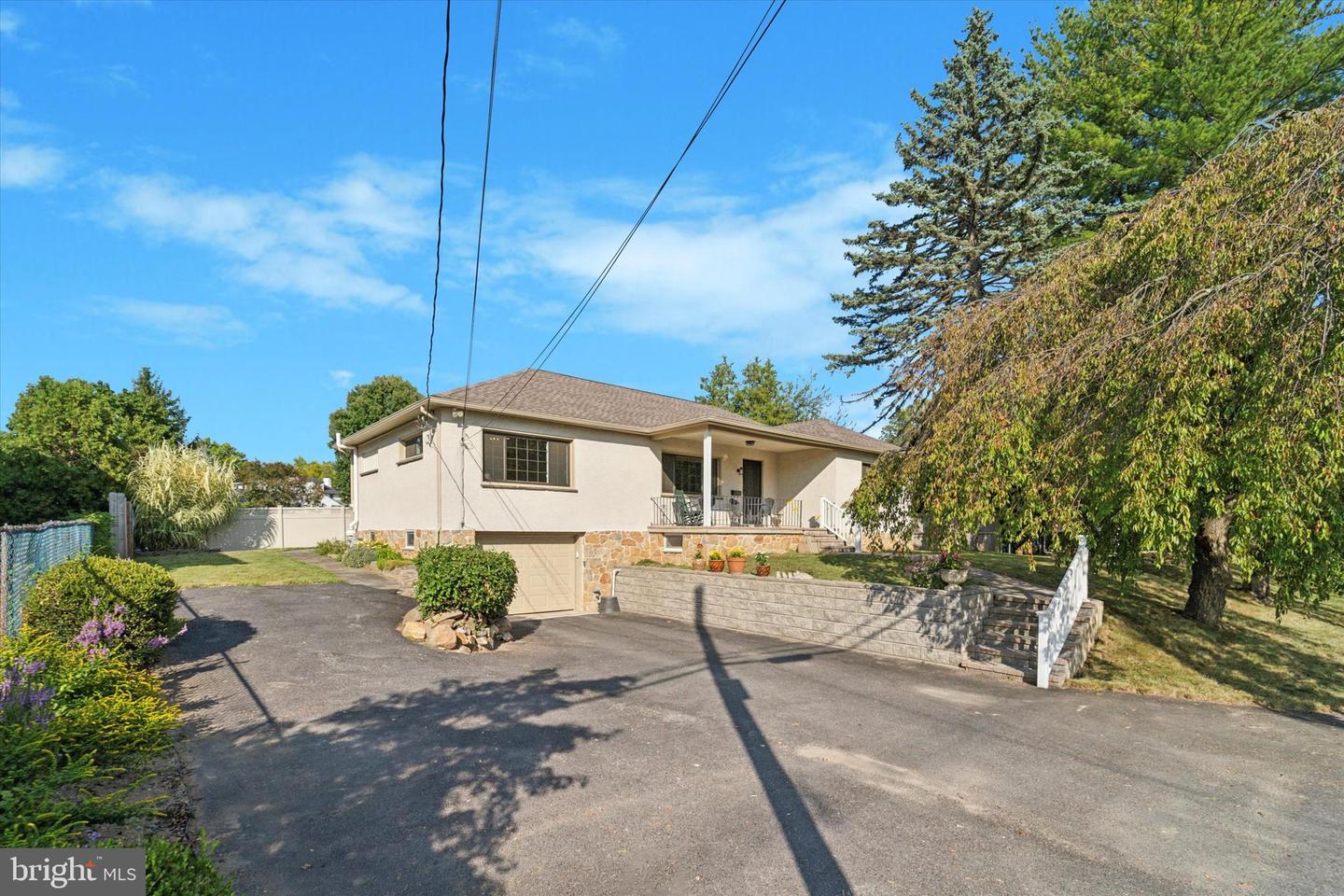 157 Conestoga Rd