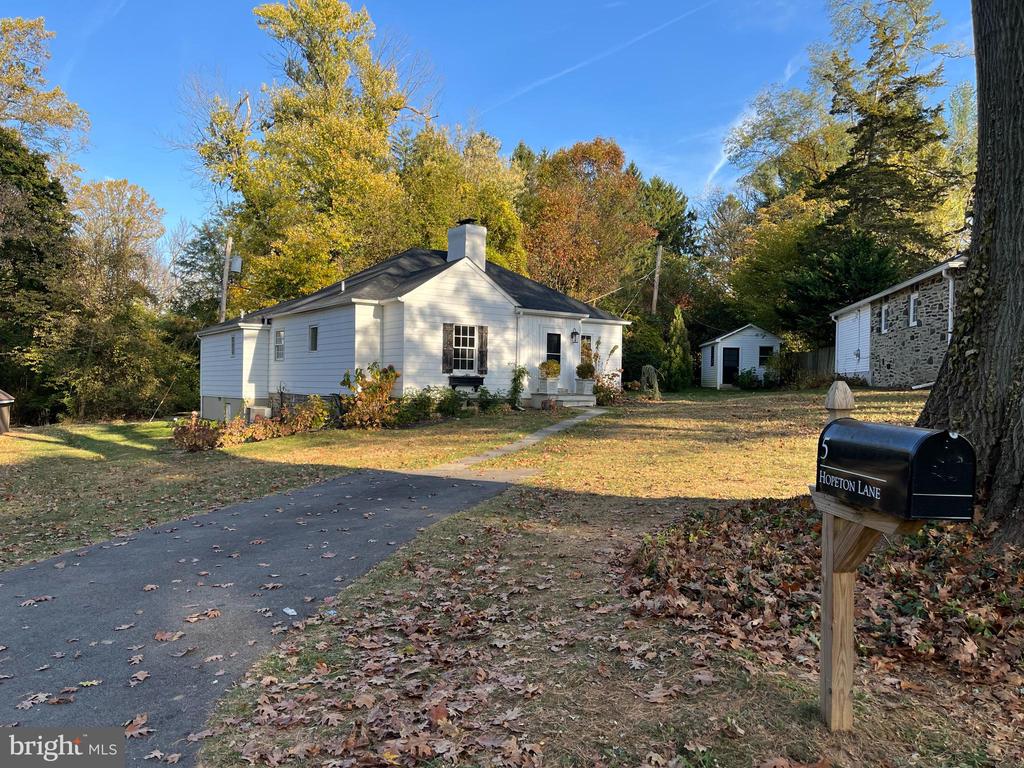 5 HOPETON LN