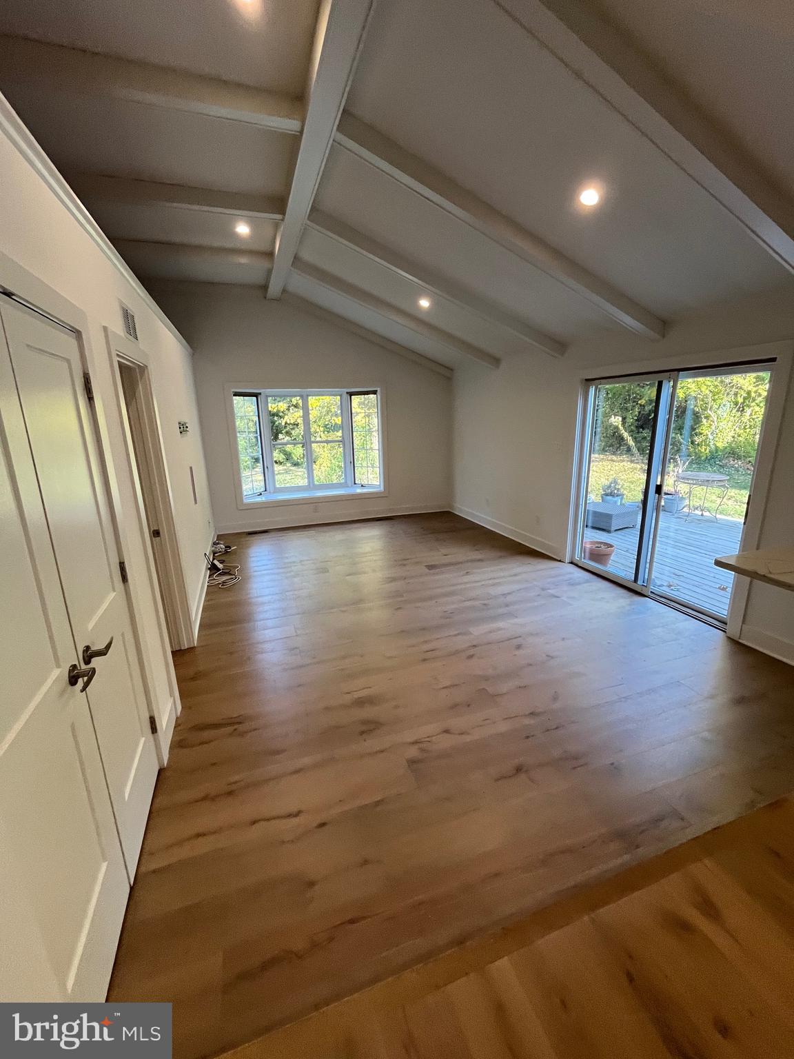 5 HOPETON LN