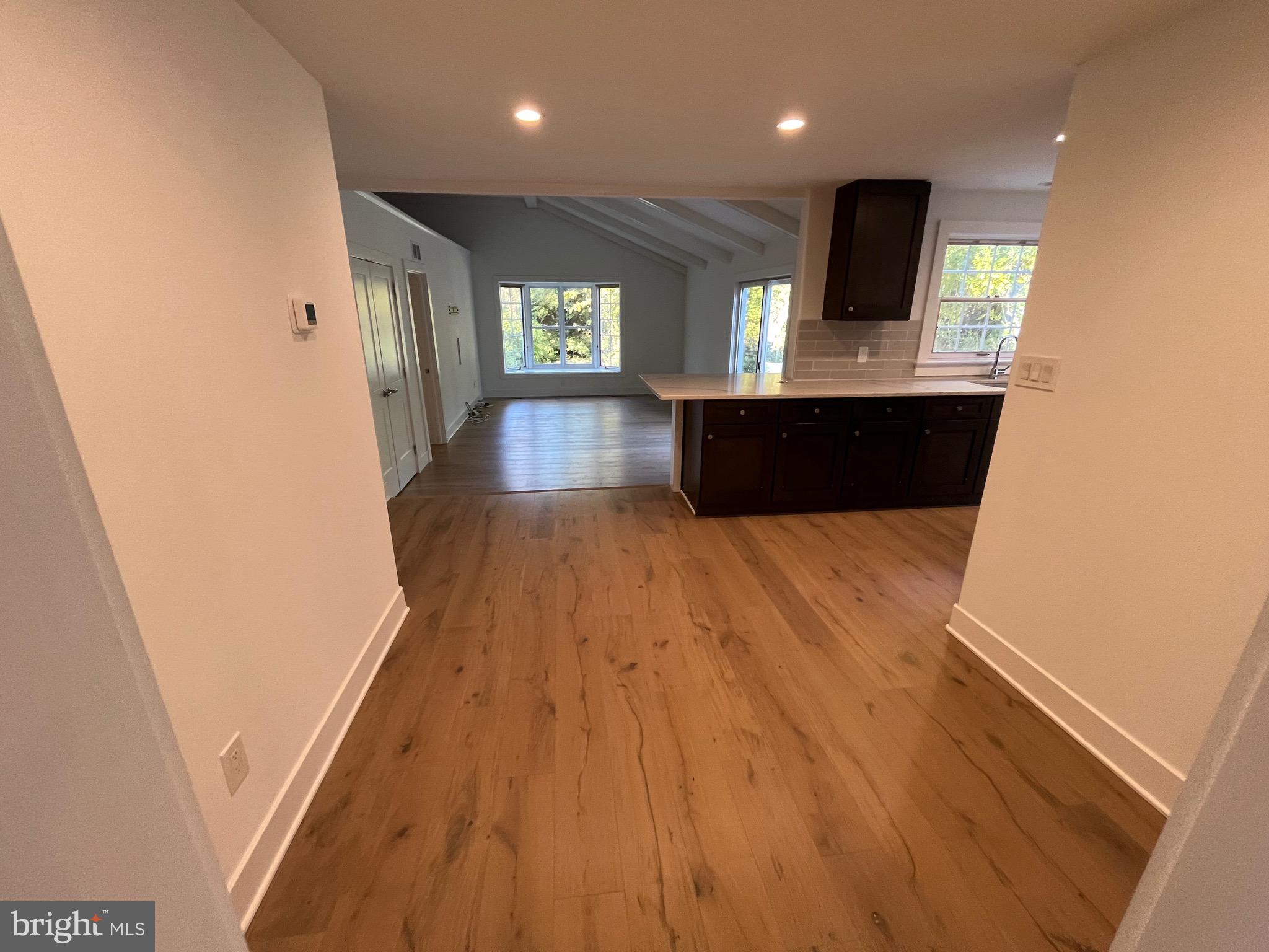 5 HOPETON LN