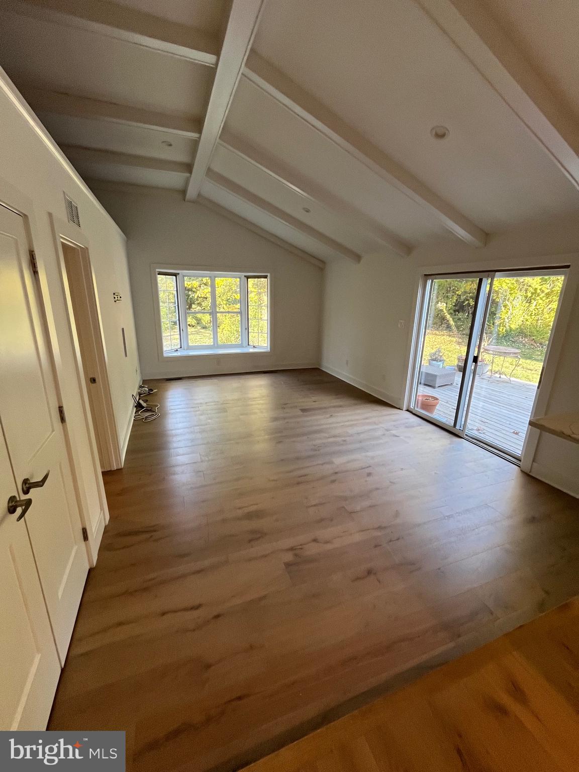 5 HOPETON LN