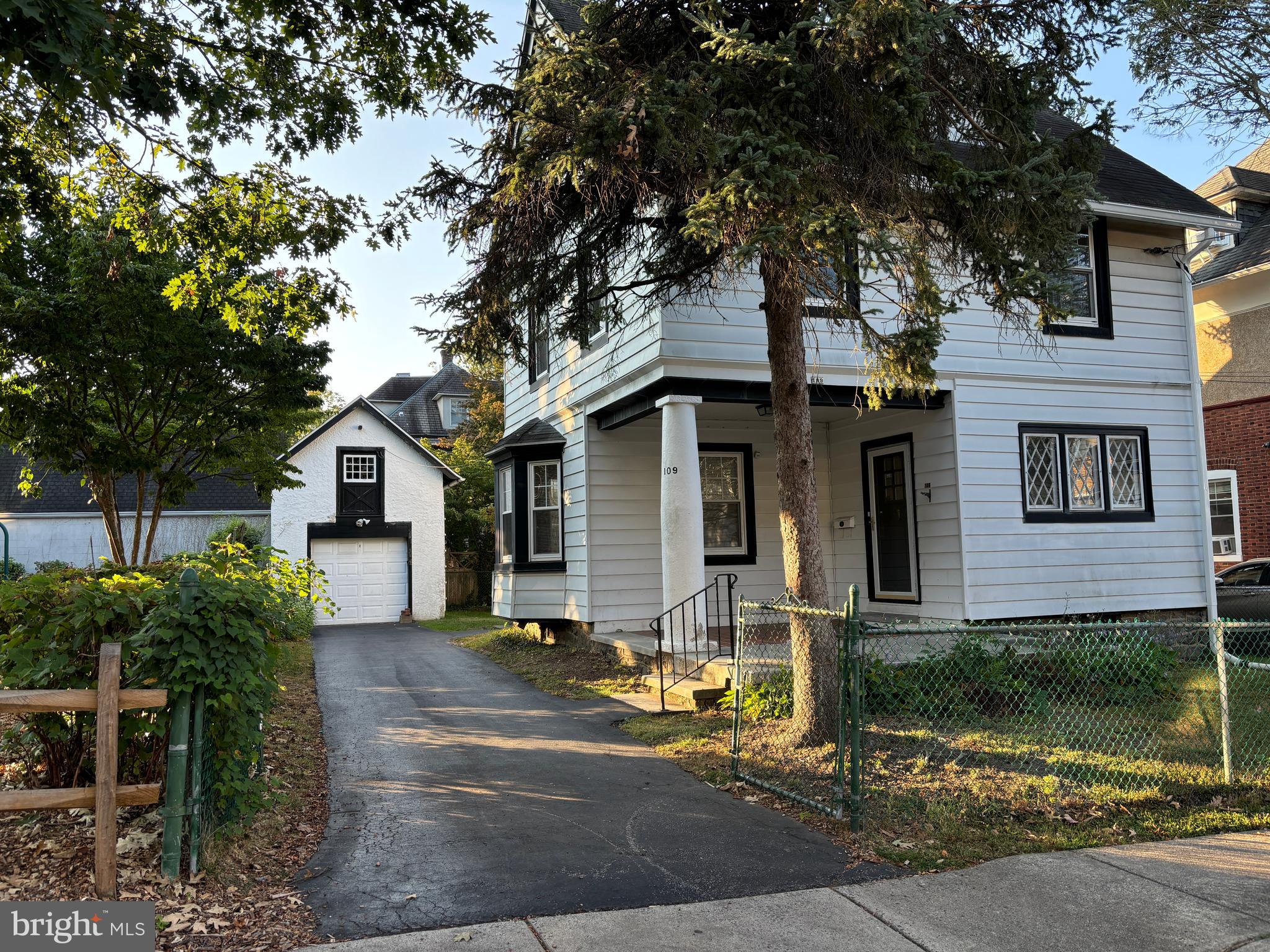 109 PETRIE AVE