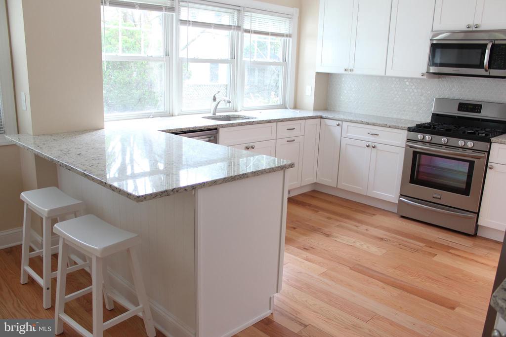 109 PETRIE AVE