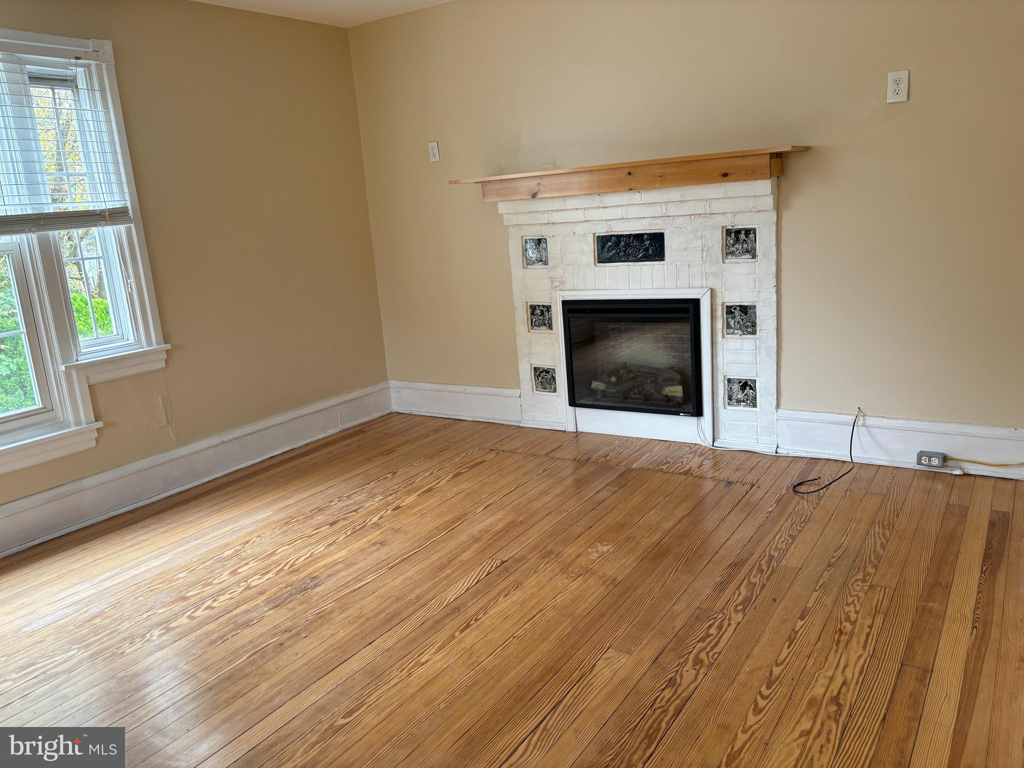 109 PETRIE AVE