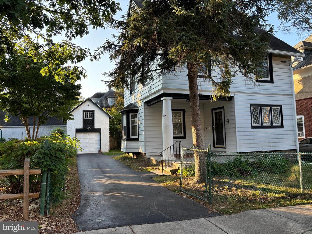 109 PETRIE AVE