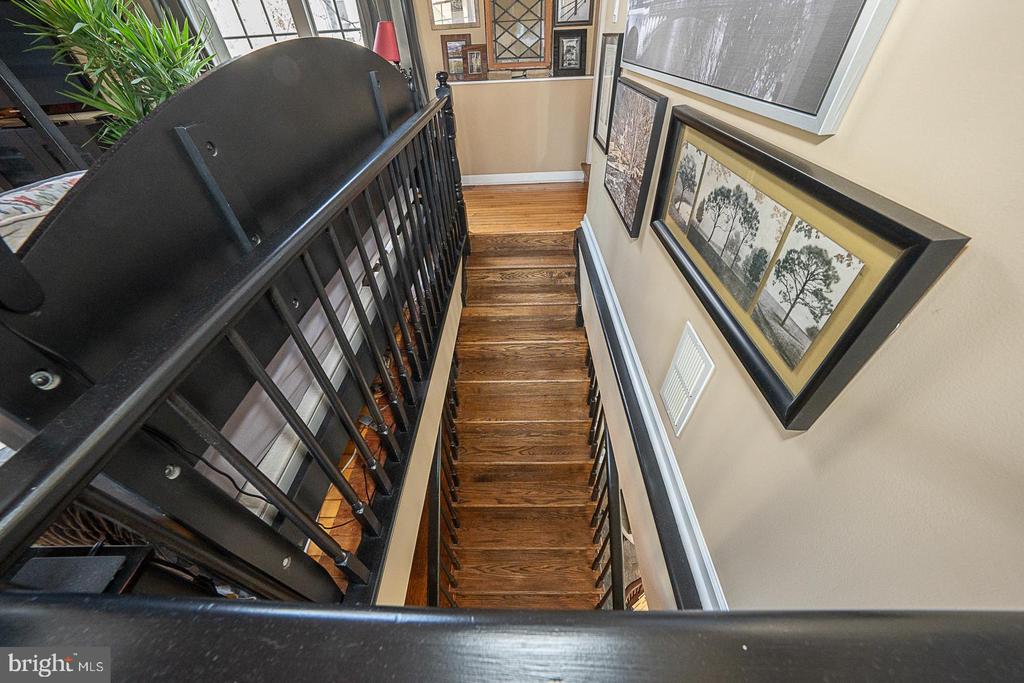 812 Castlefinn Ln