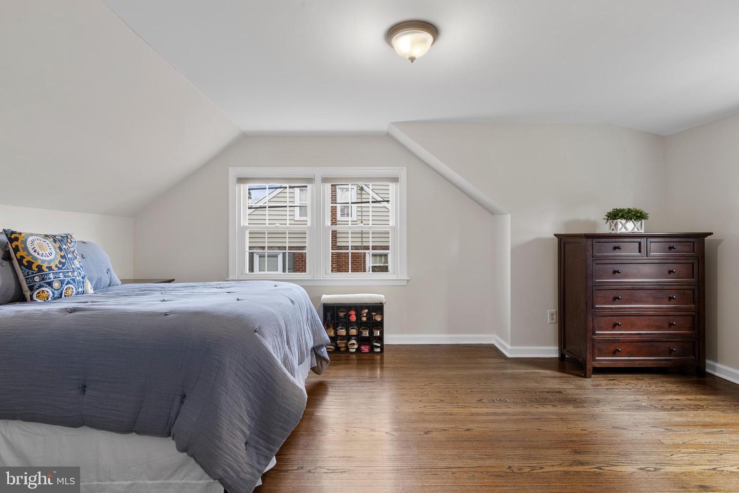 409 Paddock Rd