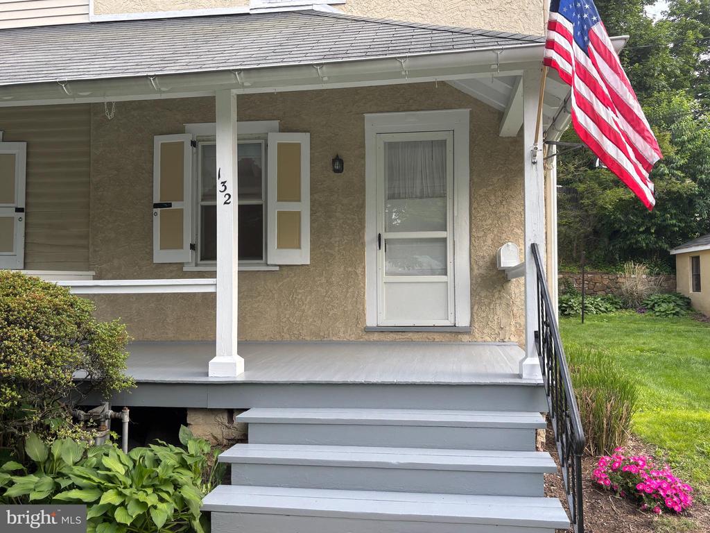 132 PLANT AVE