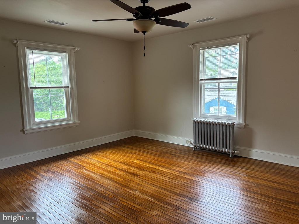 132 PLANT AVE