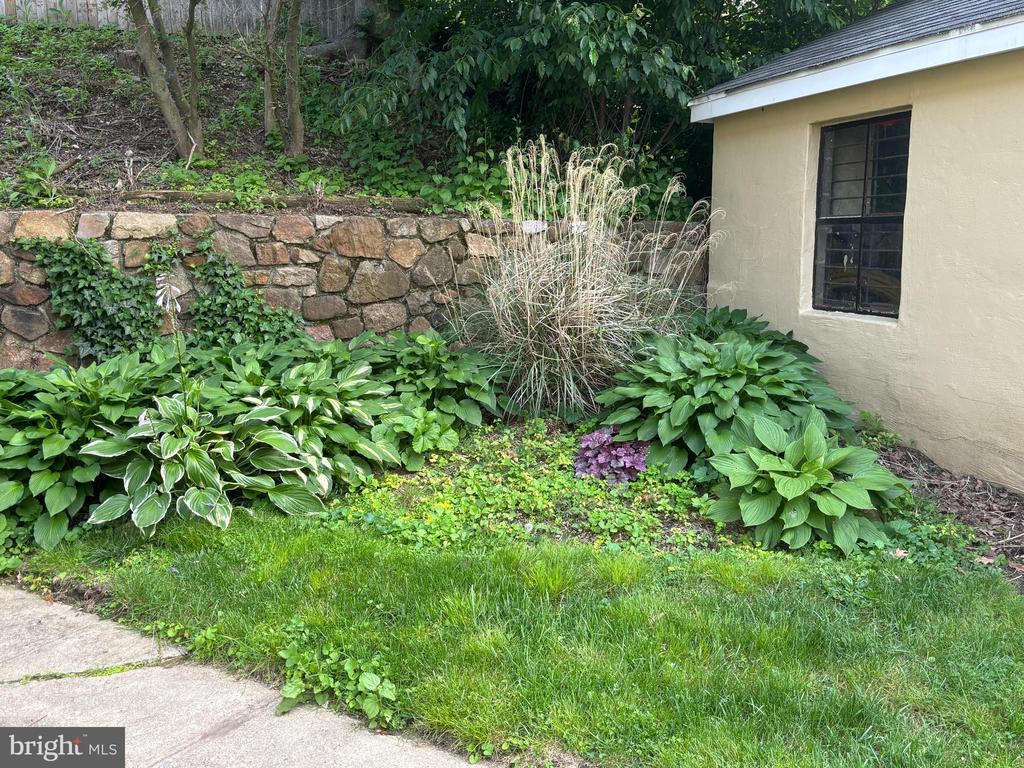 132 PLANT AVE