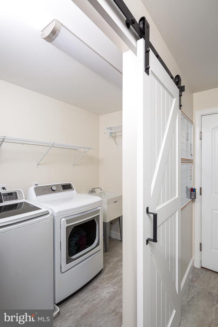 20 Aldwyn Ln