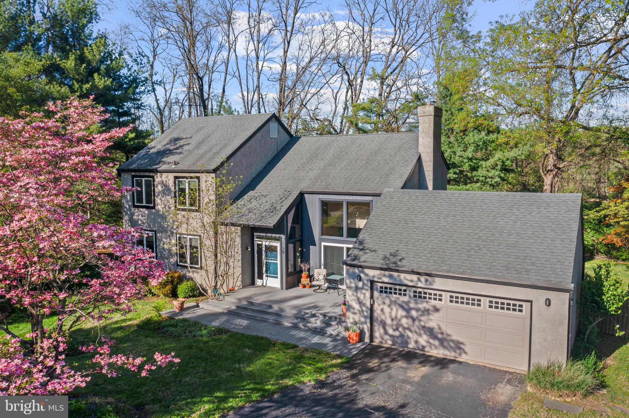 39 Haymarket Ln