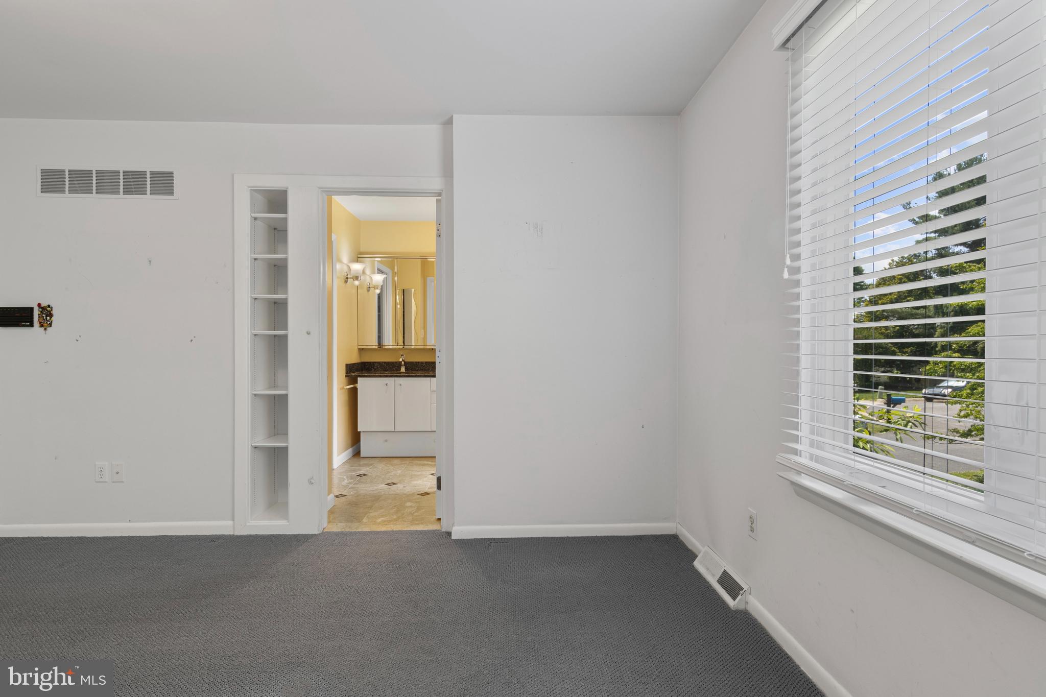 39 Haymarket Ln
