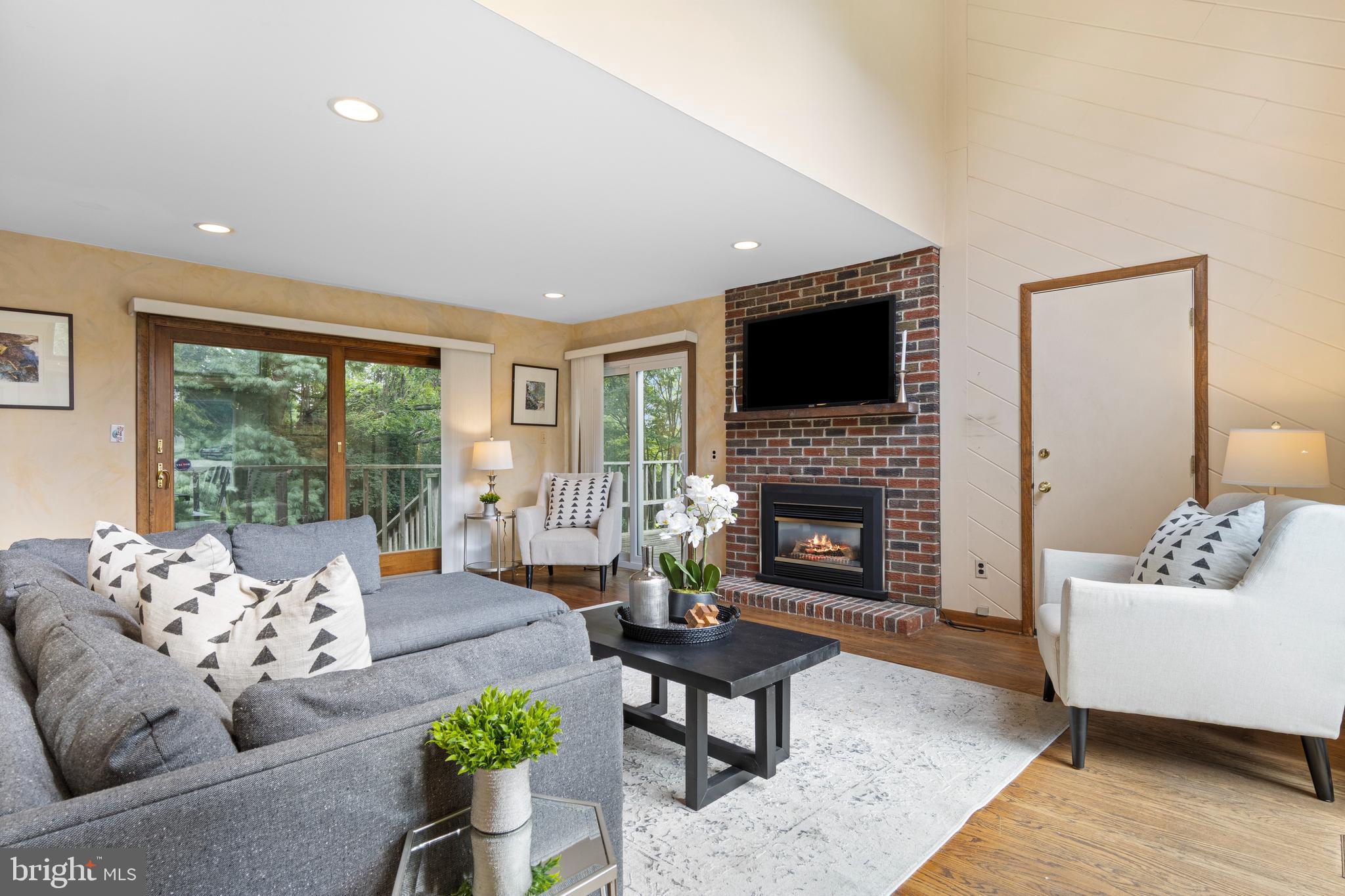 39 Haymarket Ln