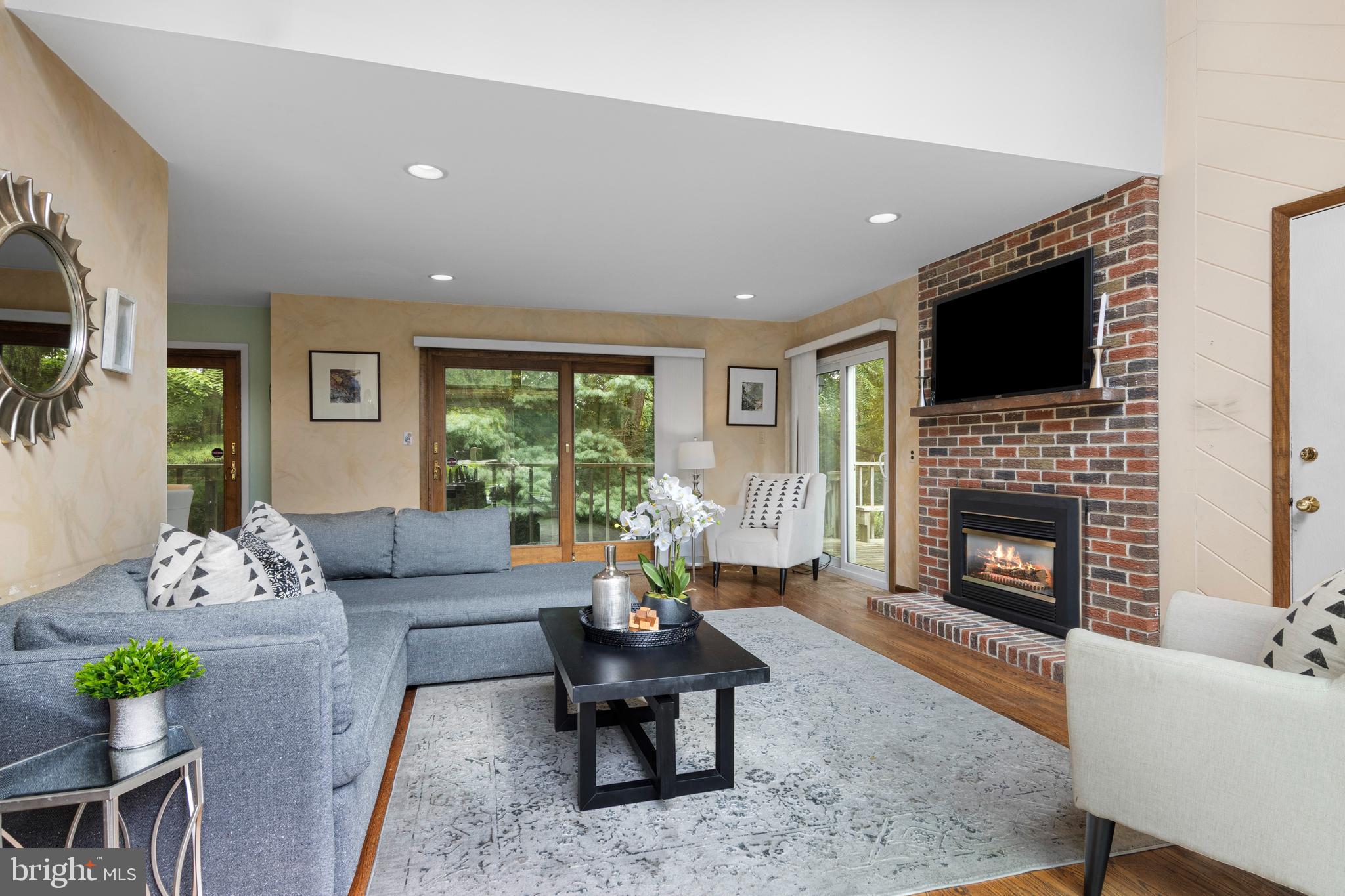 39 Haymarket Ln