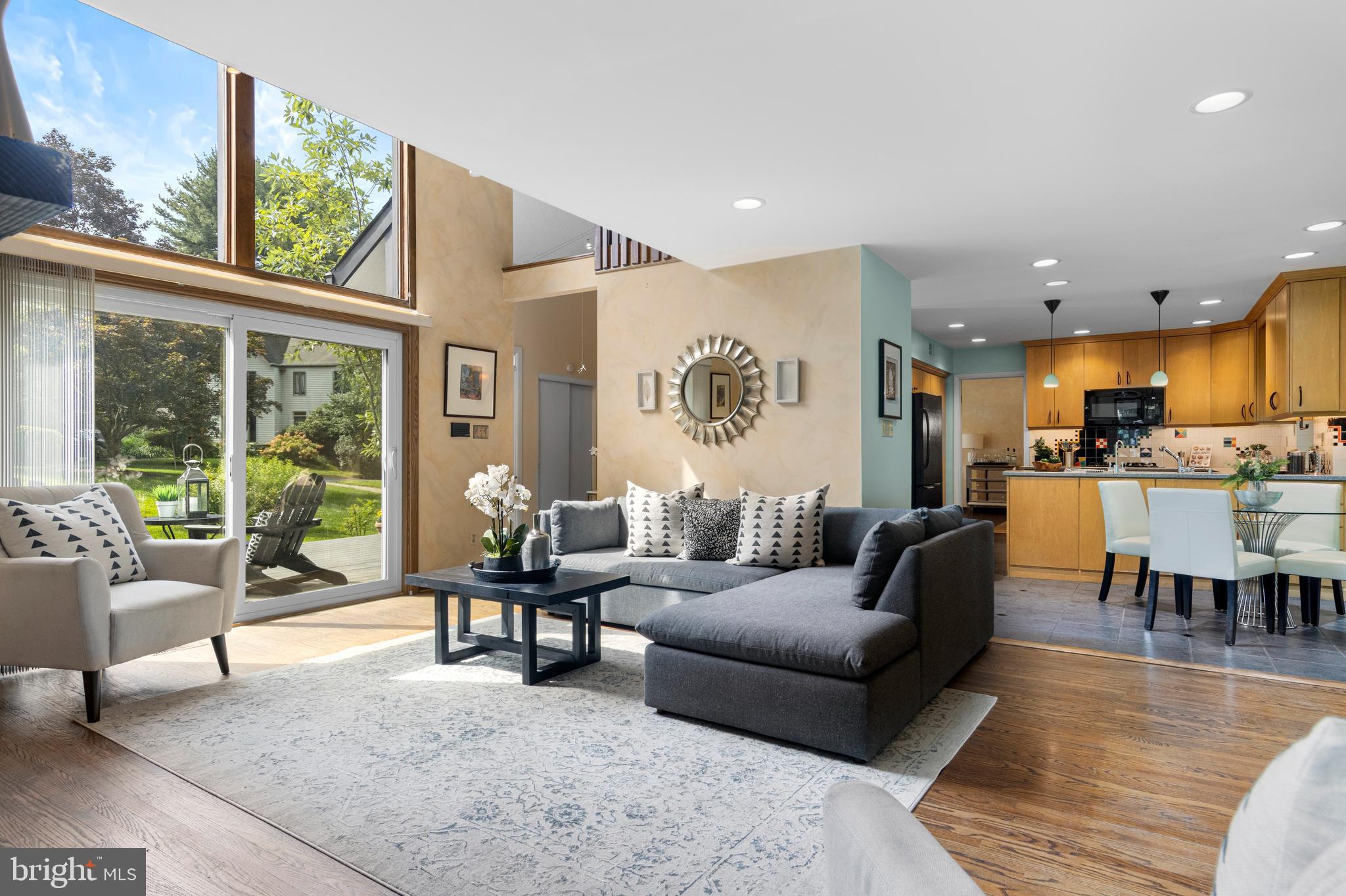 39 Haymarket Ln
