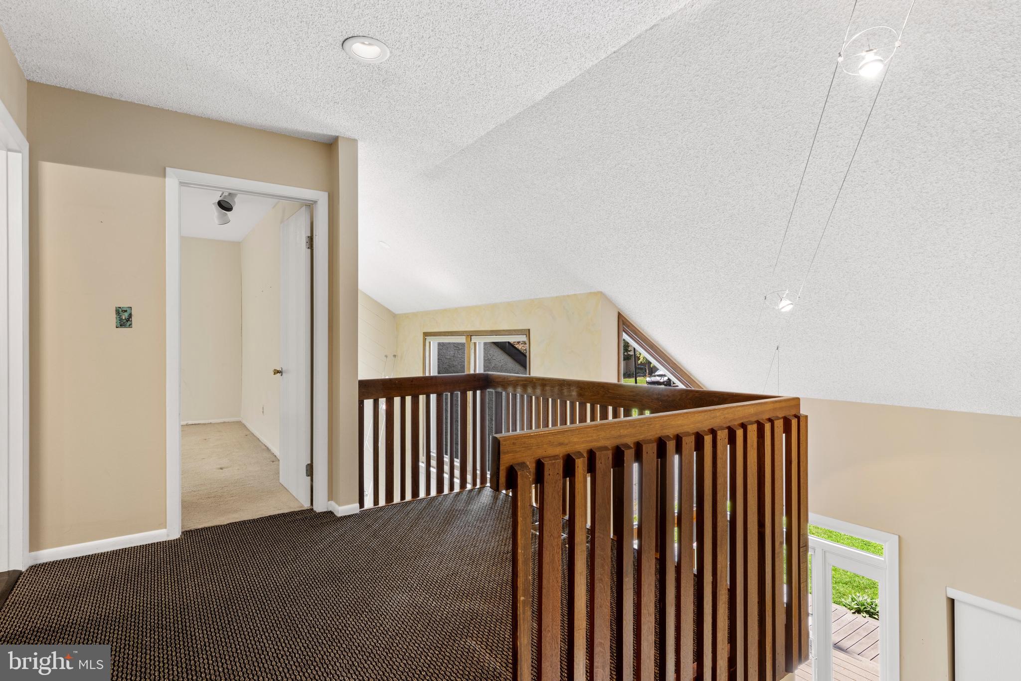 39 Haymarket Ln