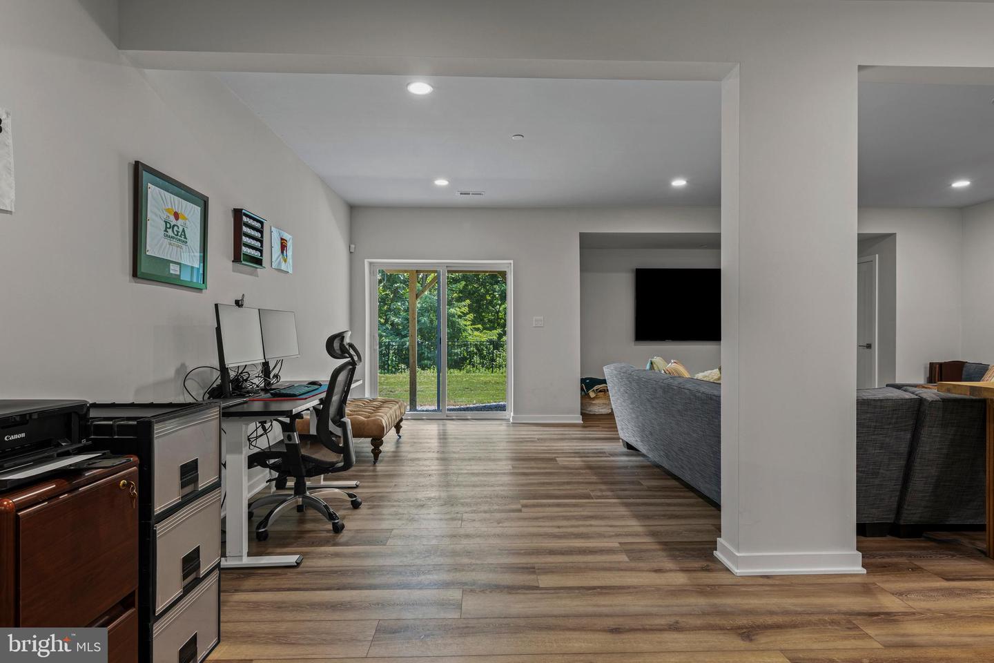 154 Kennedy Dr
