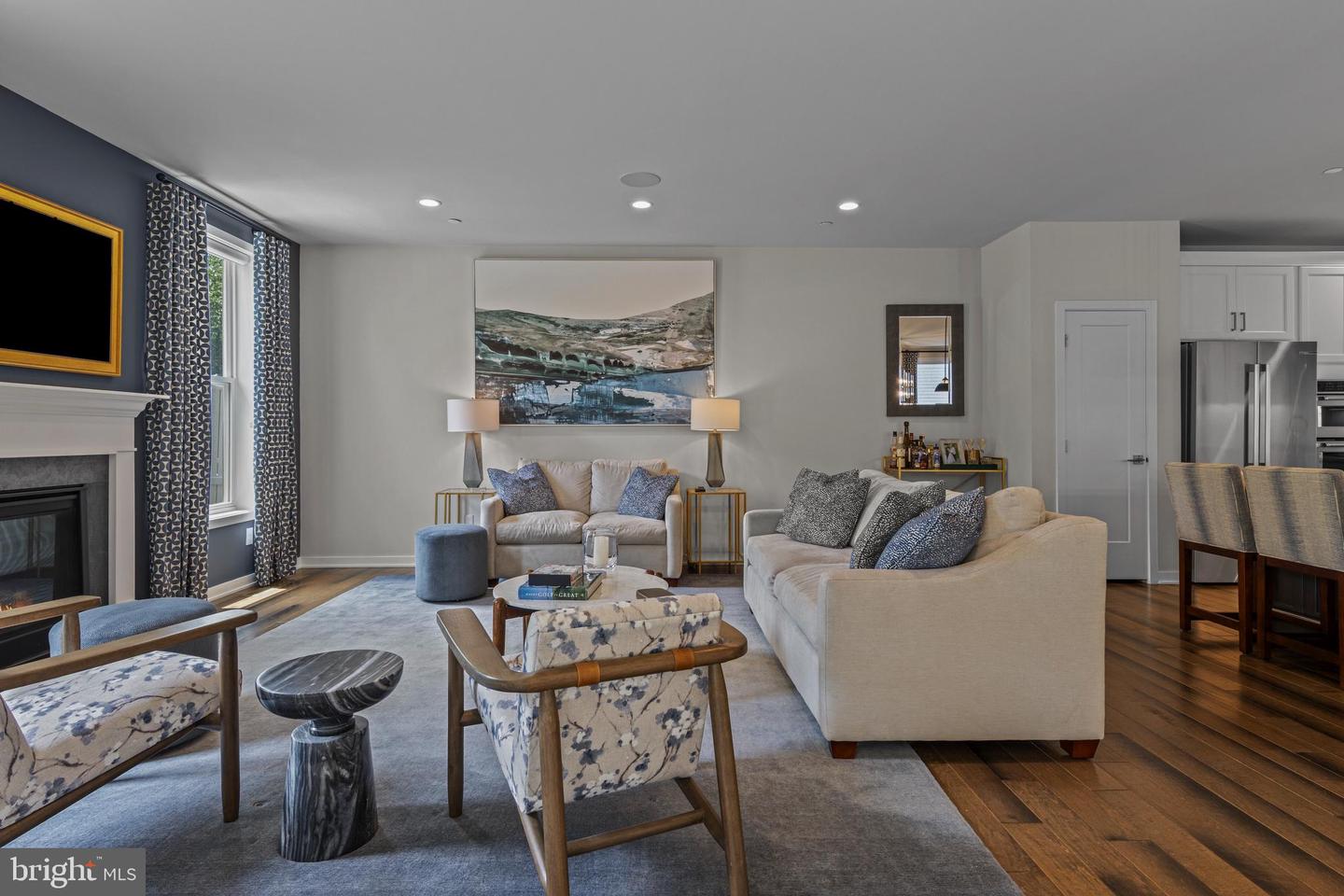 154 Kennedy Dr