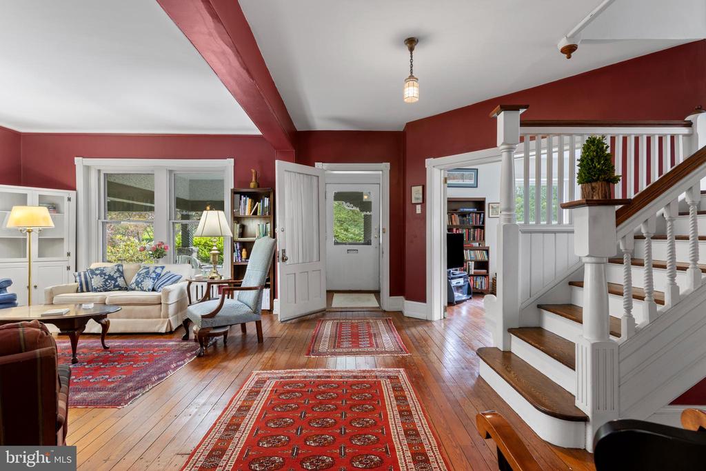 314 Midland Ave