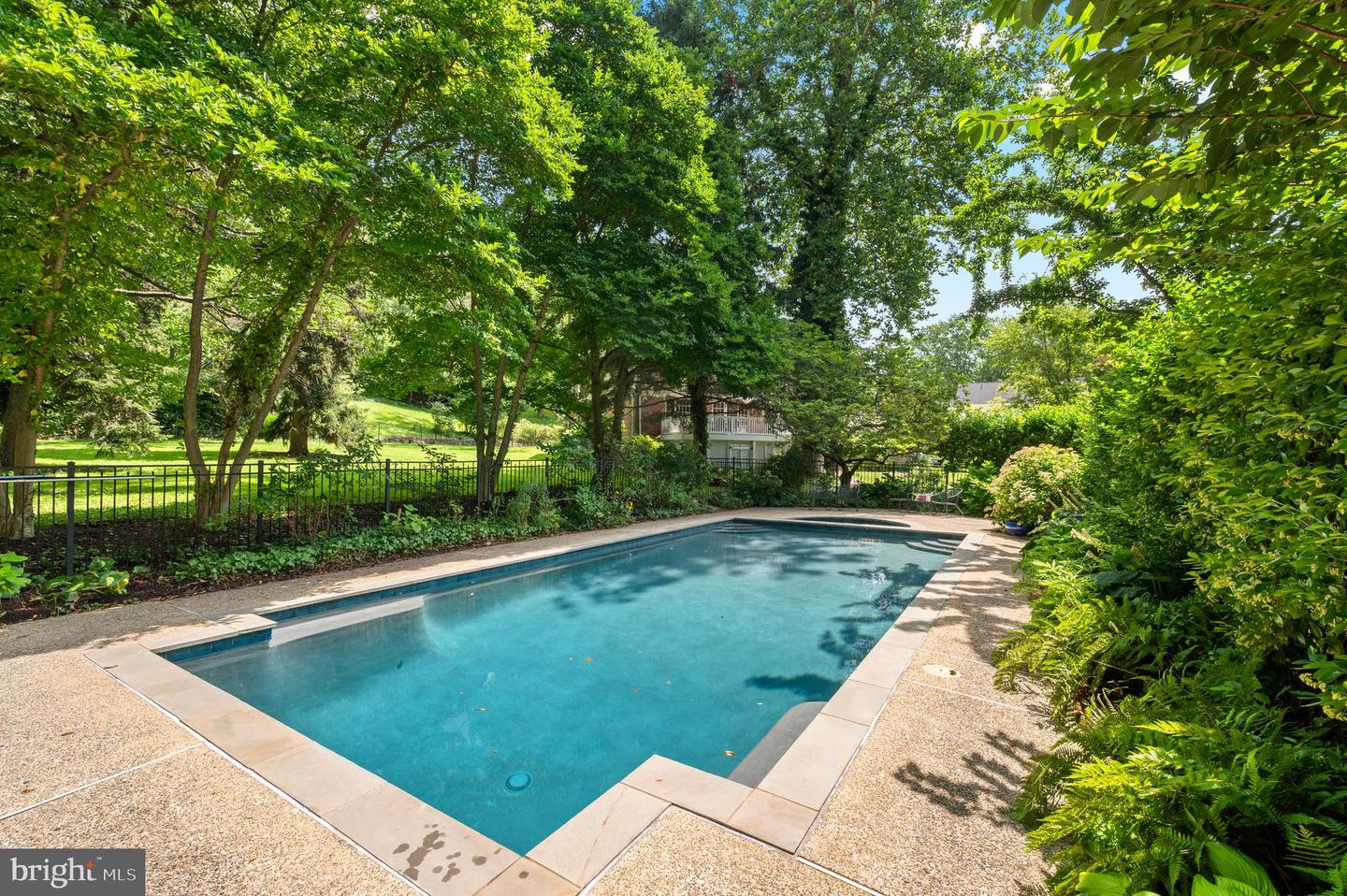 211 Spruce Tree Rd
