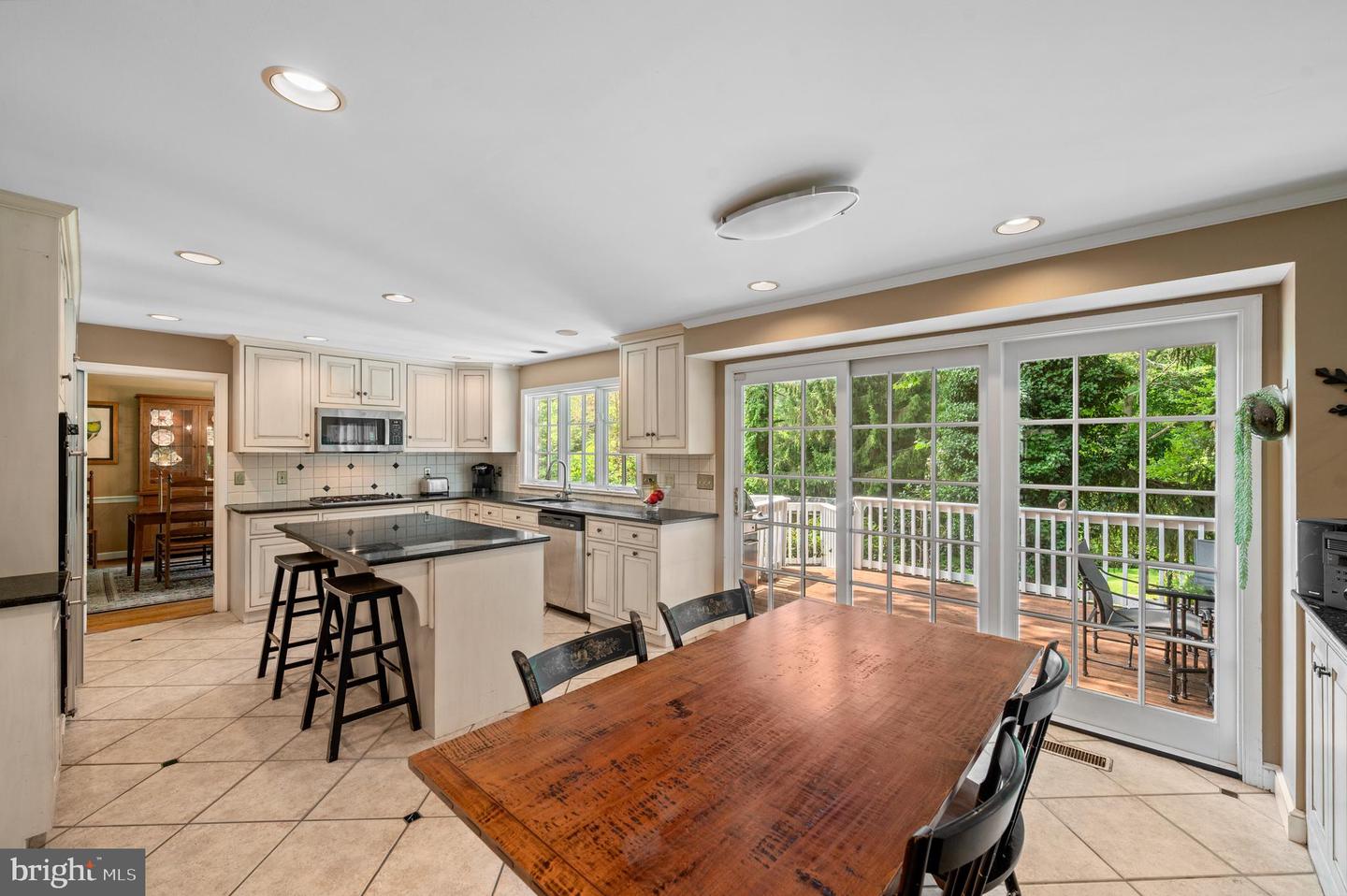 211 Spruce Tree Rd