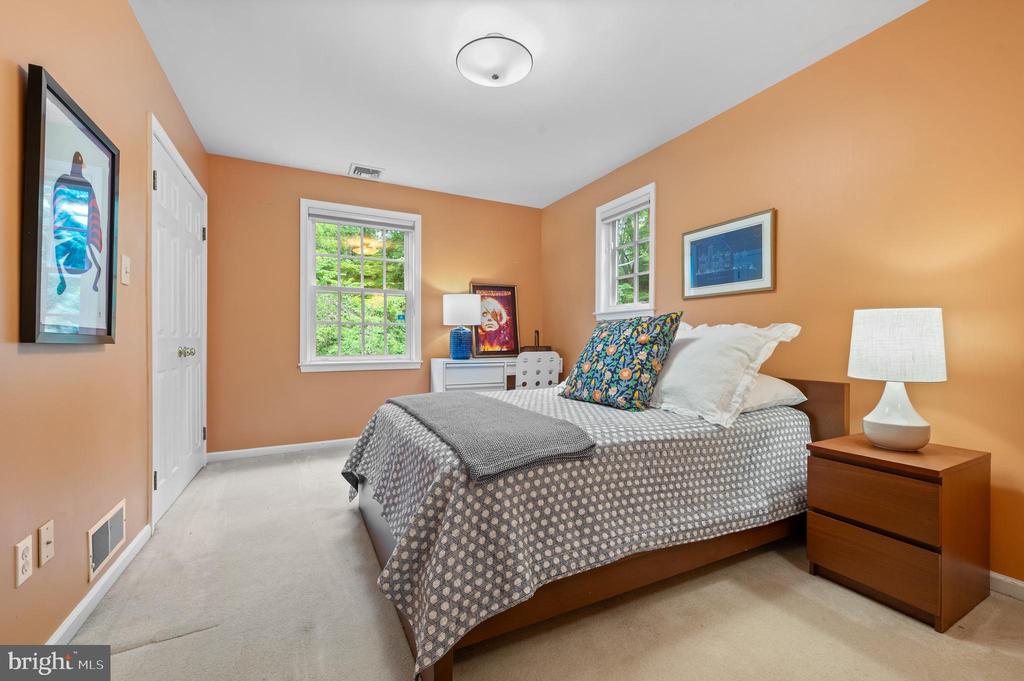 211 Spruce Tree Rd