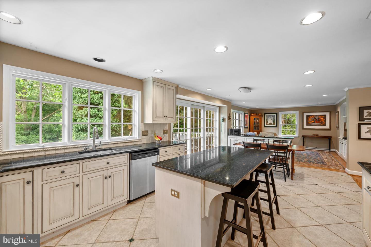 211 Spruce Tree Rd
