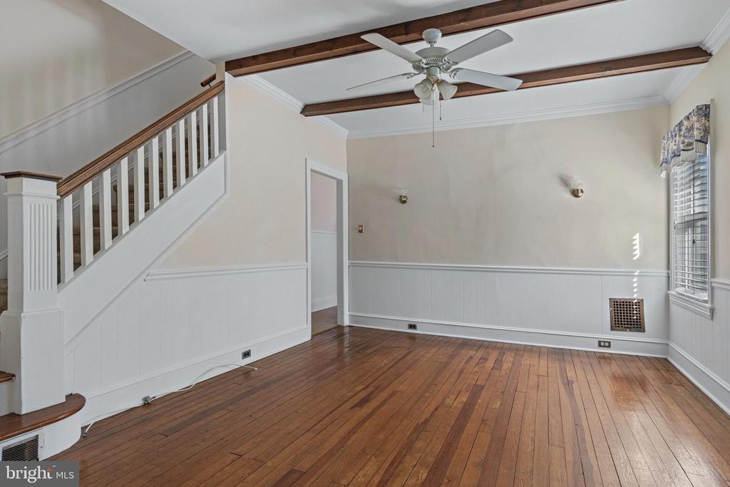 209 LENOIR AVENUE