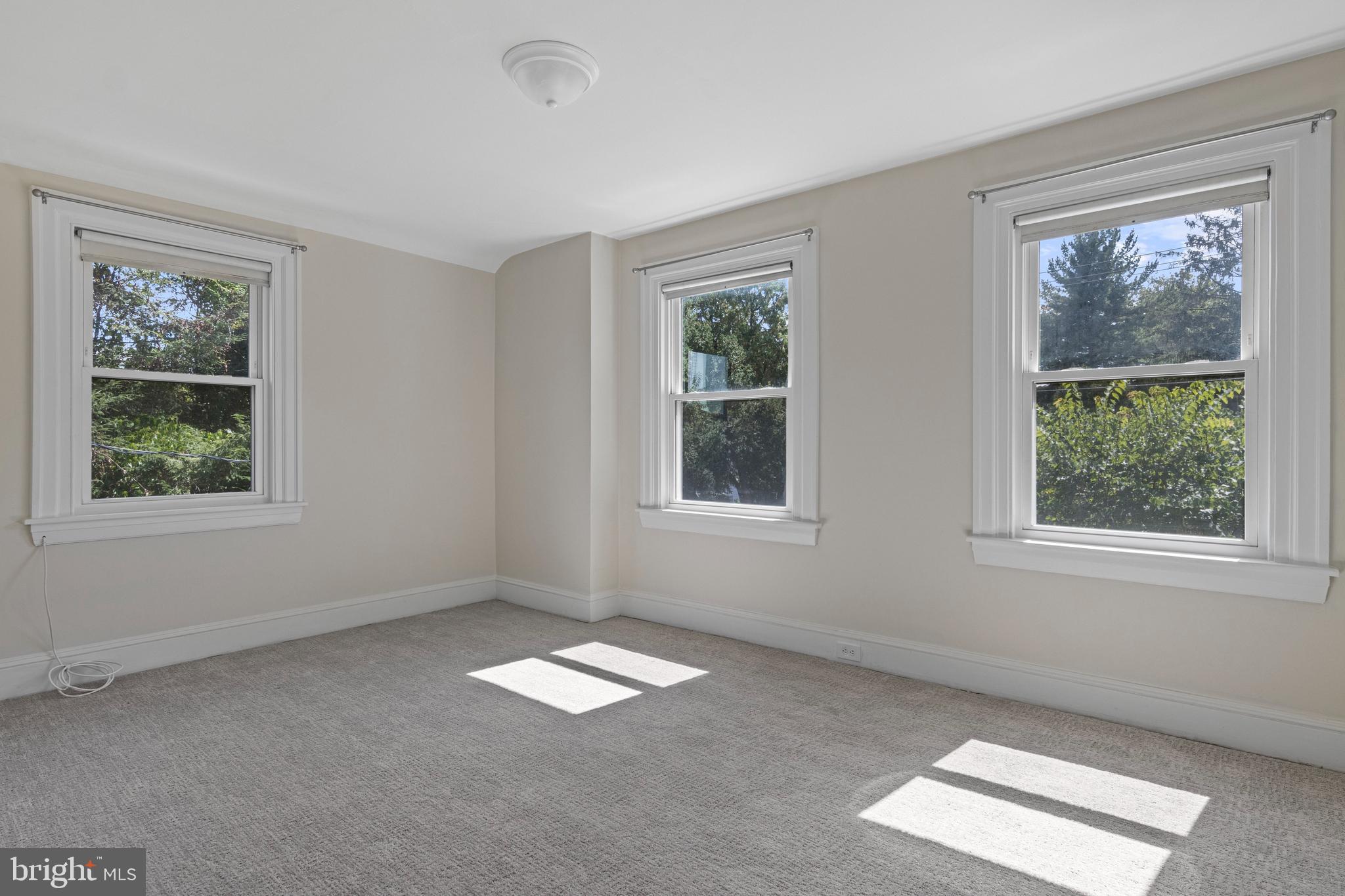 209 LENOIR AVENUE