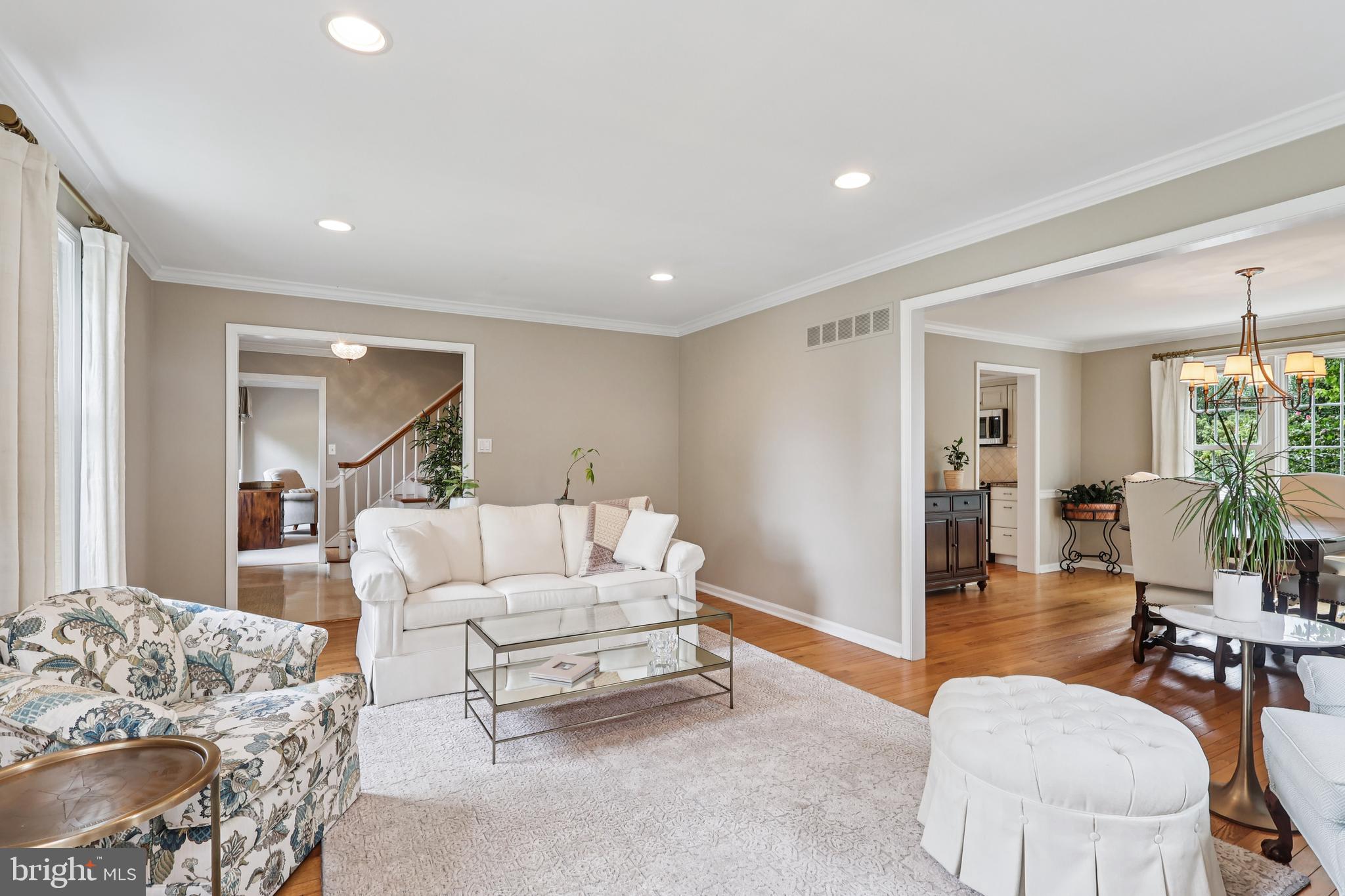 633 FOXFIELDS ROAD