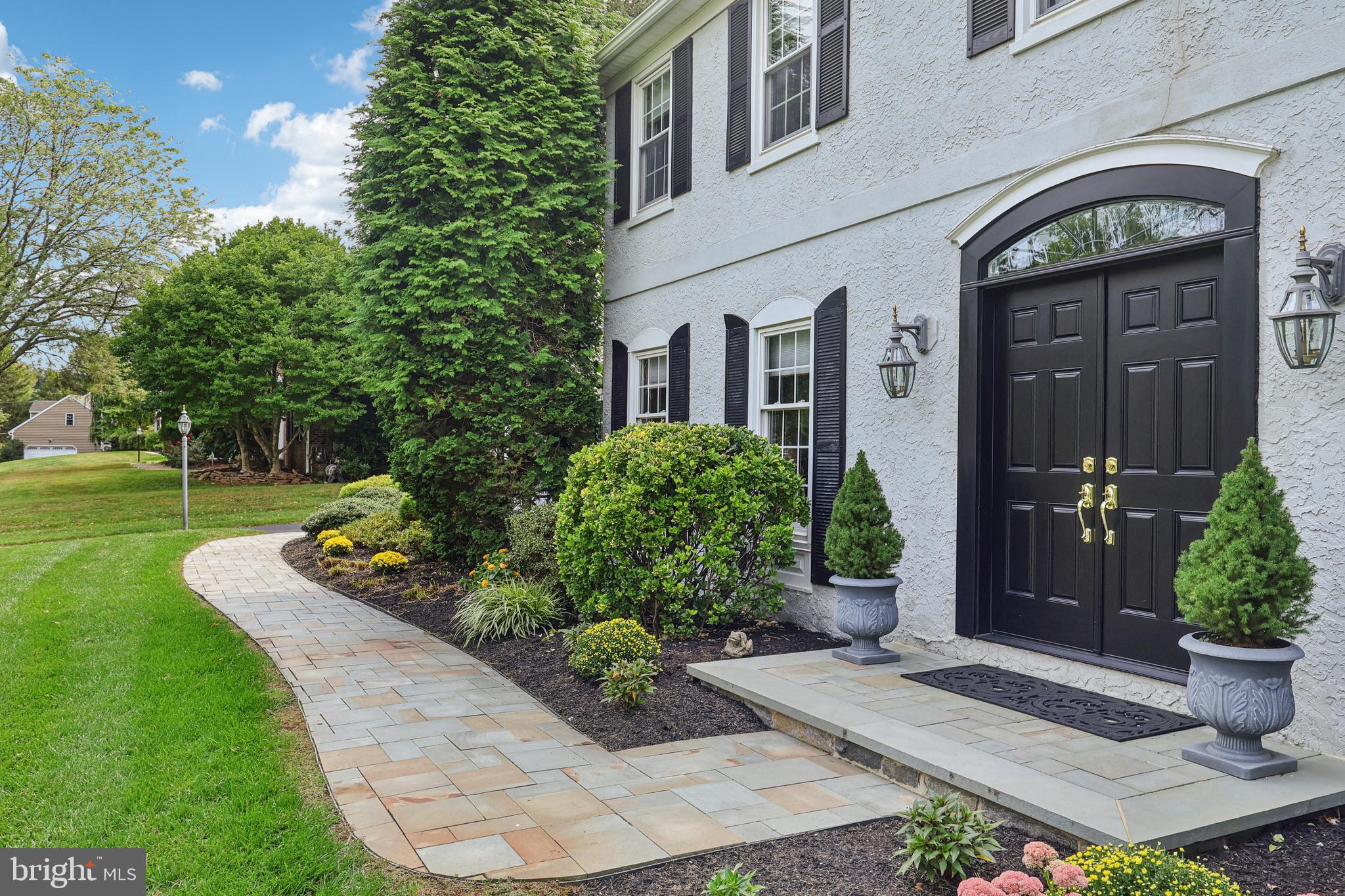 633 FOXFIELDS ROAD
