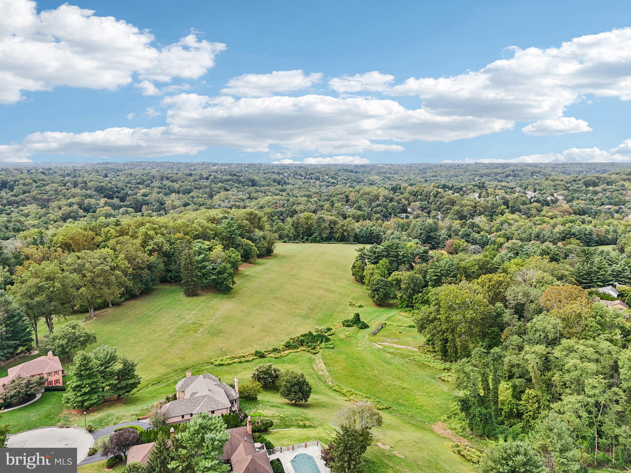 633 FOXFIELDS ROAD
