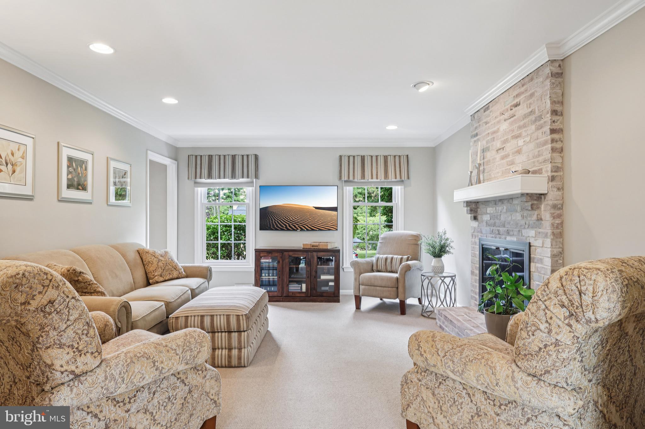633 FOXFIELDS ROAD
