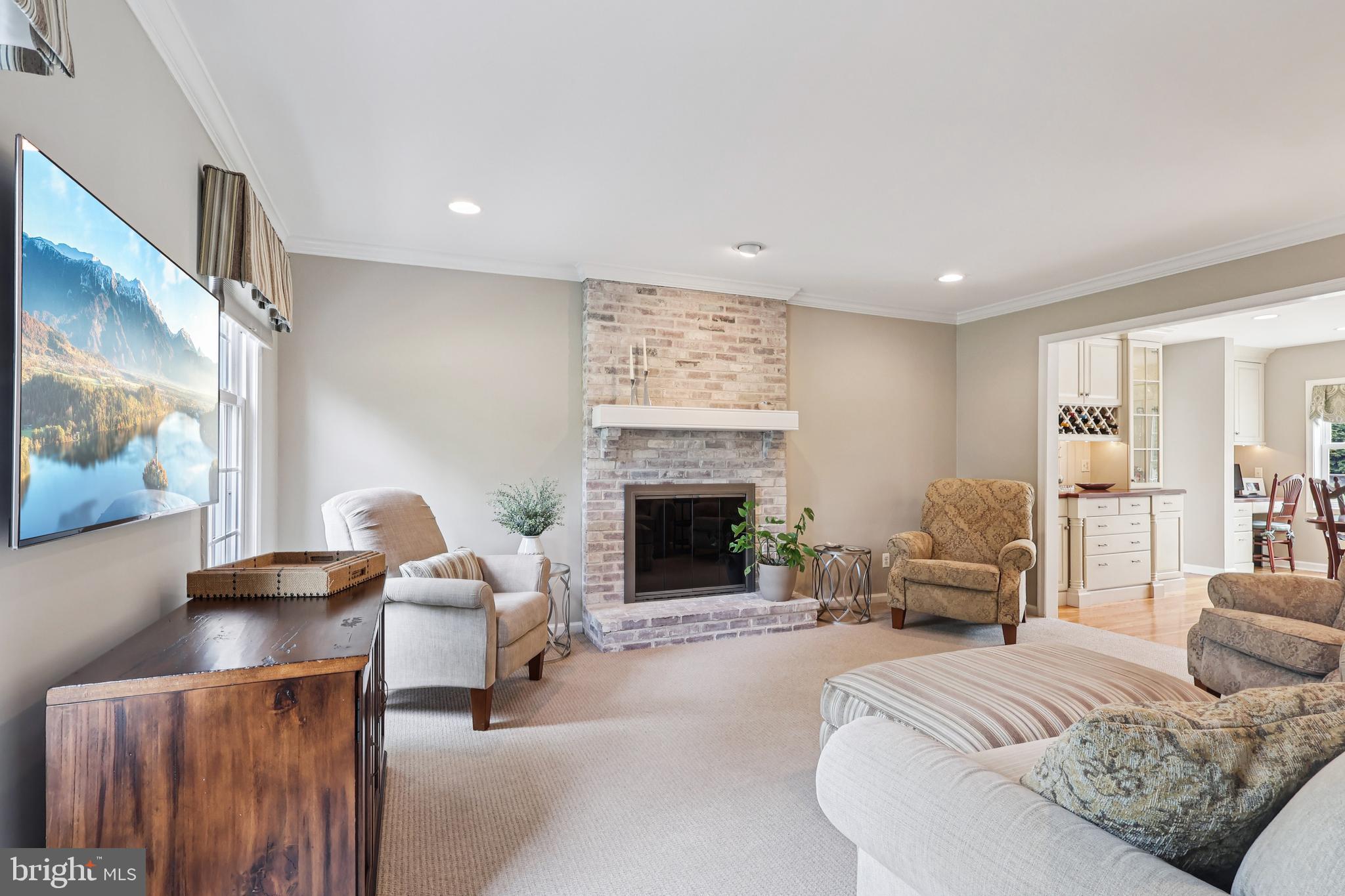 633 FOXFIELDS ROAD