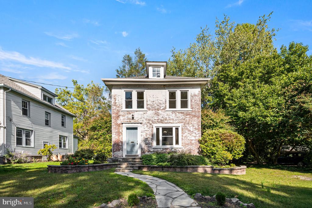 345 VASSAR AVENUE