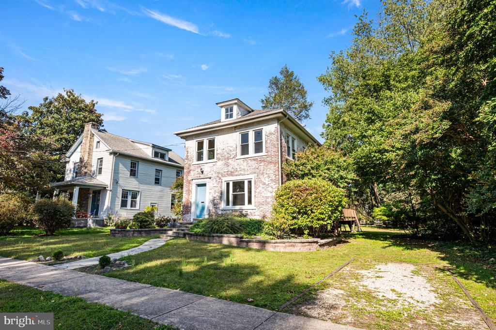 345 VASSAR AVENUE