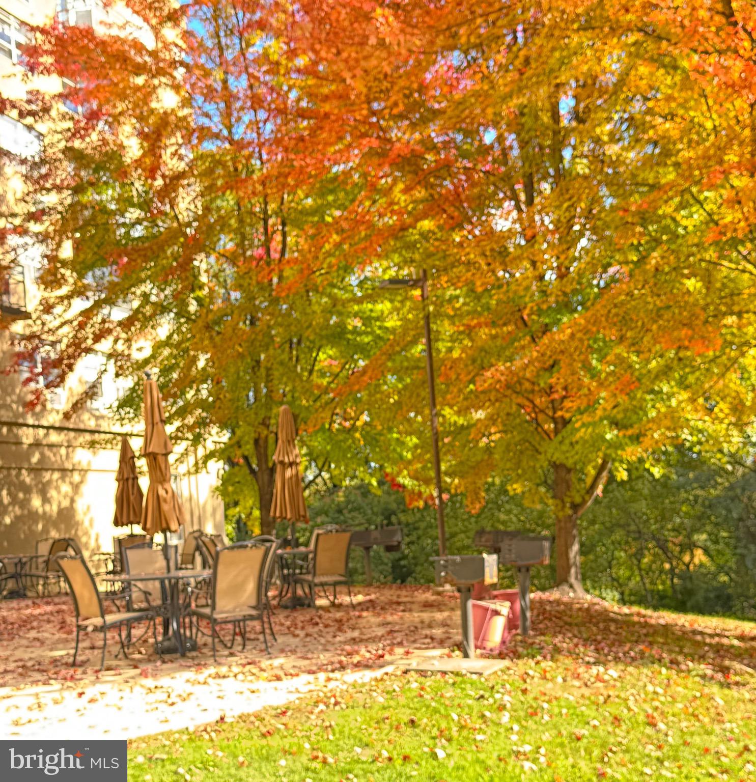 1030 E LANCASTER AVENUE 1029