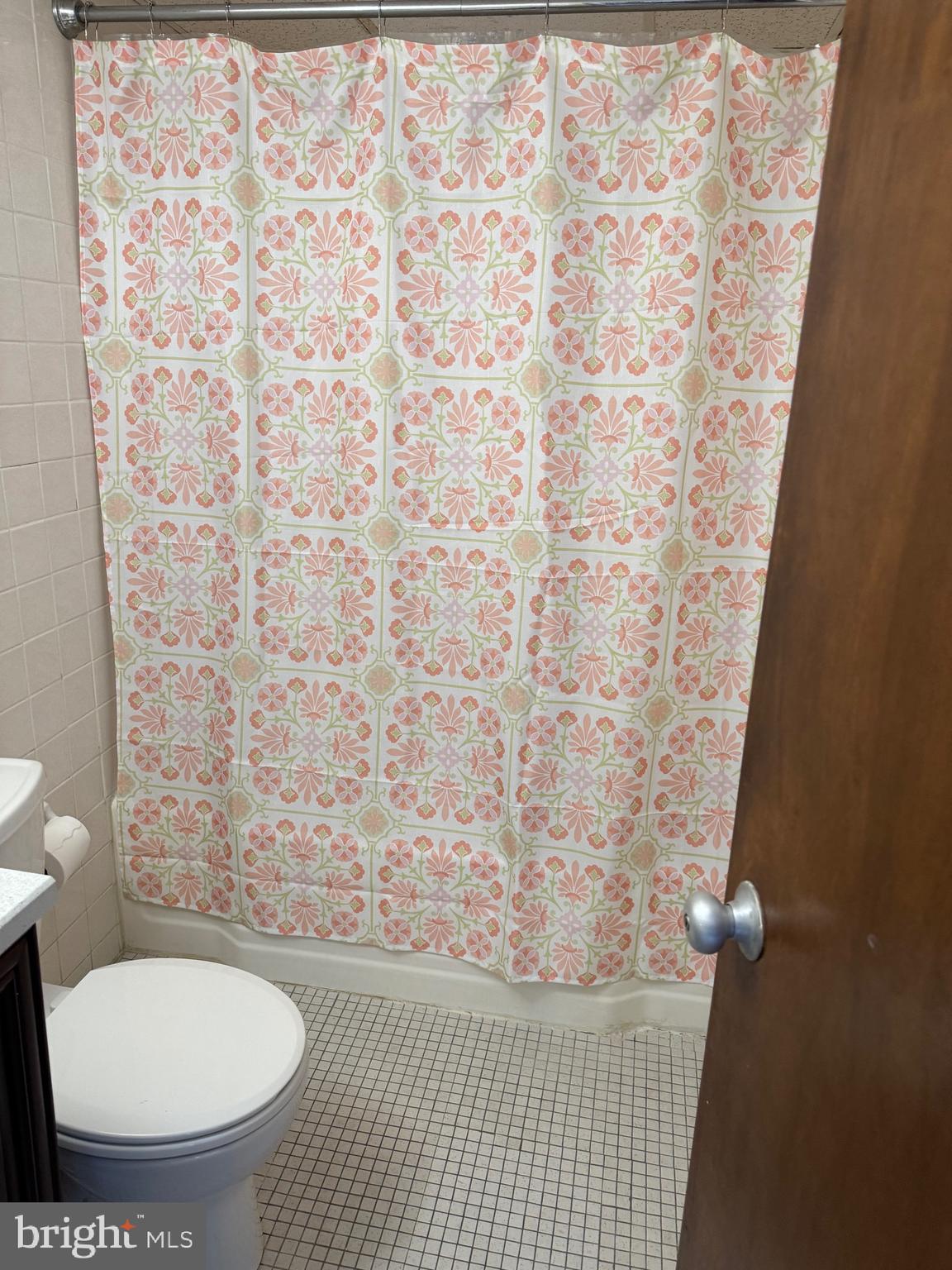 1030 E LANCASTER AVENUE 1029