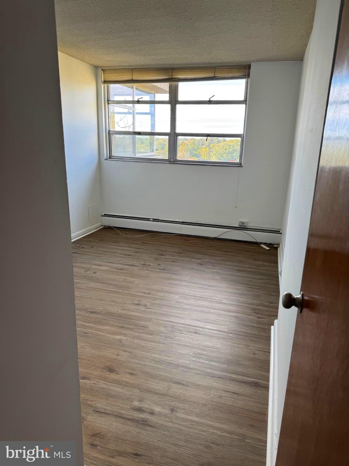 1030 E LANCASTER AVENUE 1029