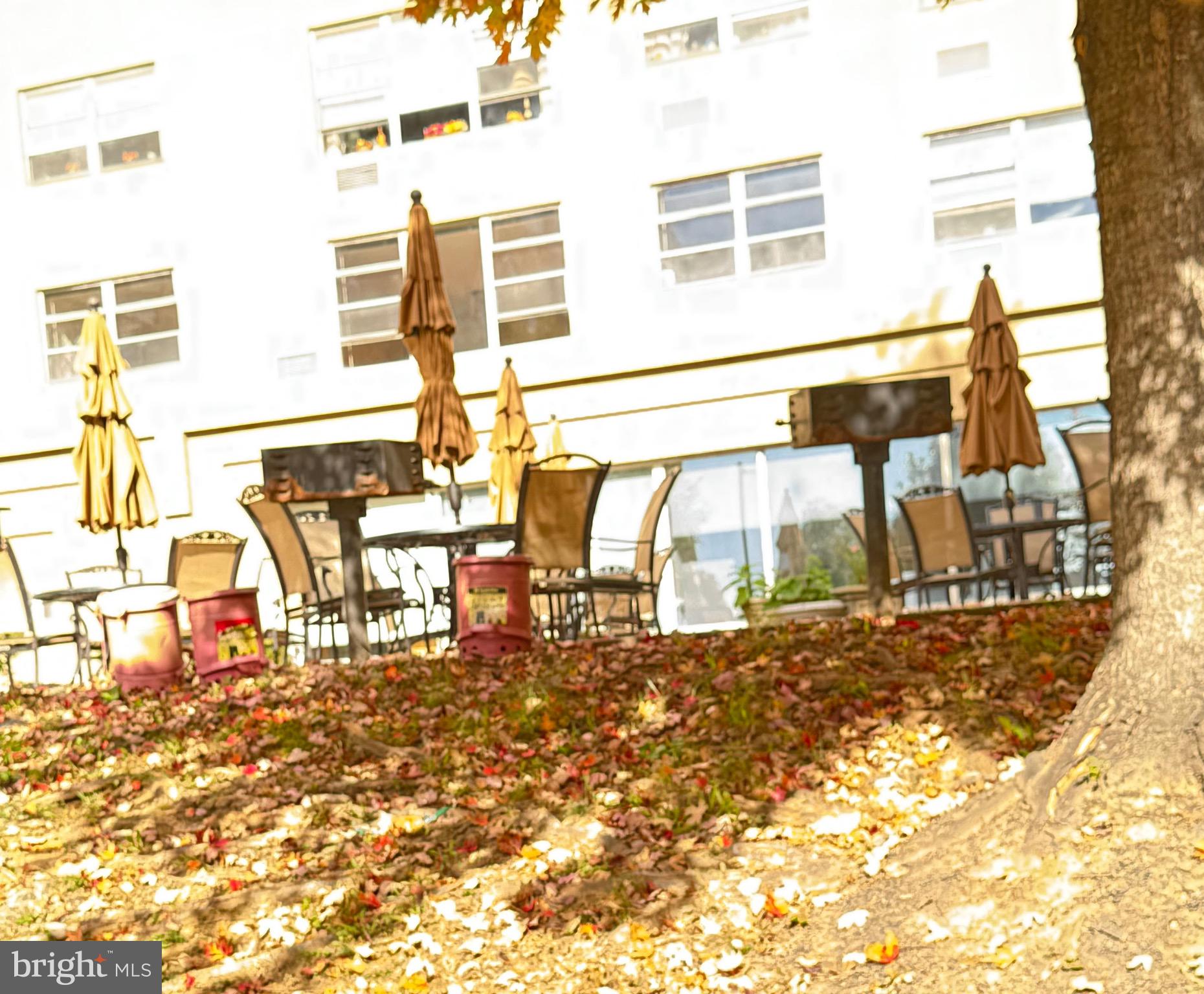 1030 E LANCASTER AVENUE 1029