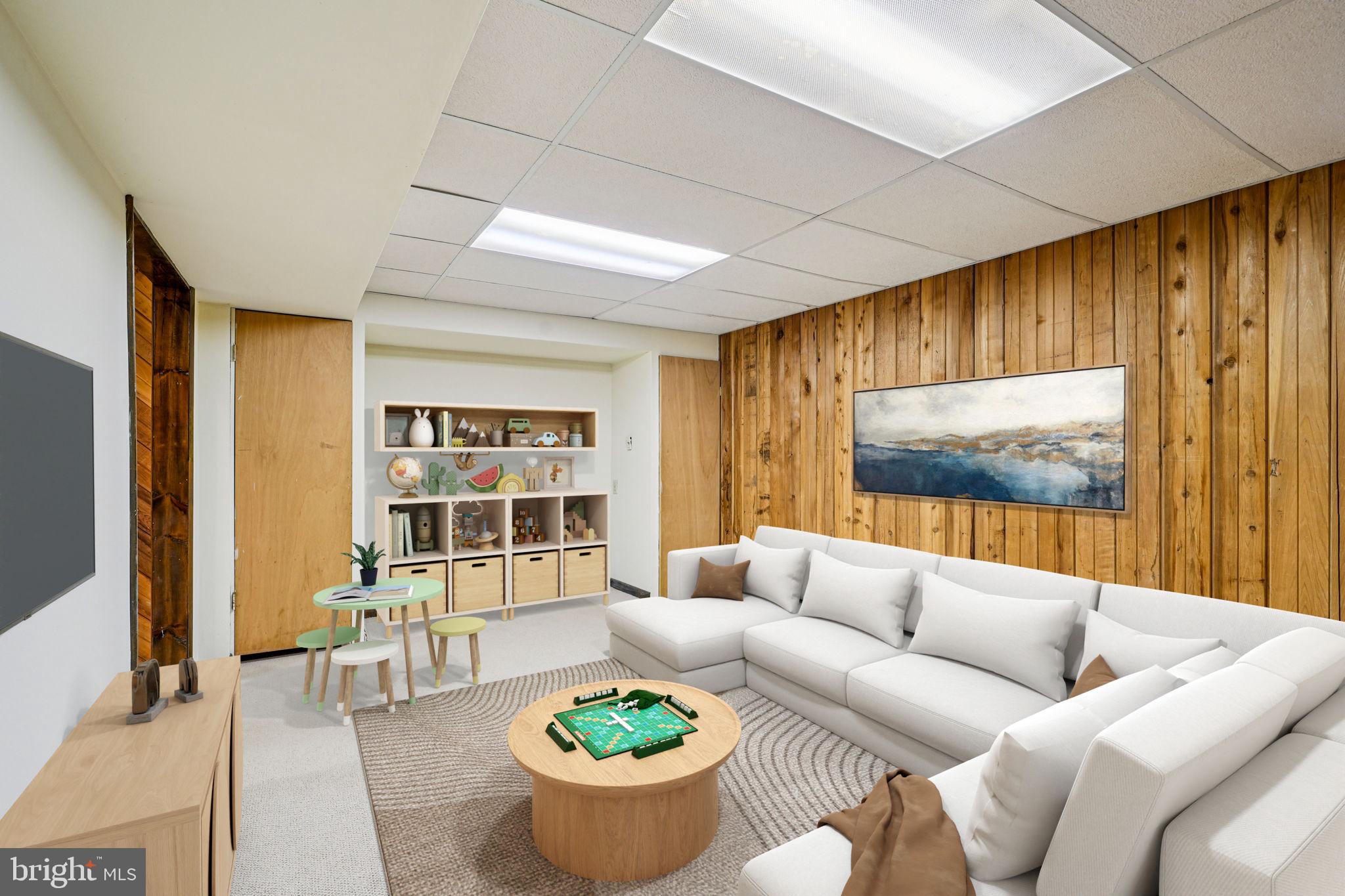 806 NORTHWINDS DRIVE