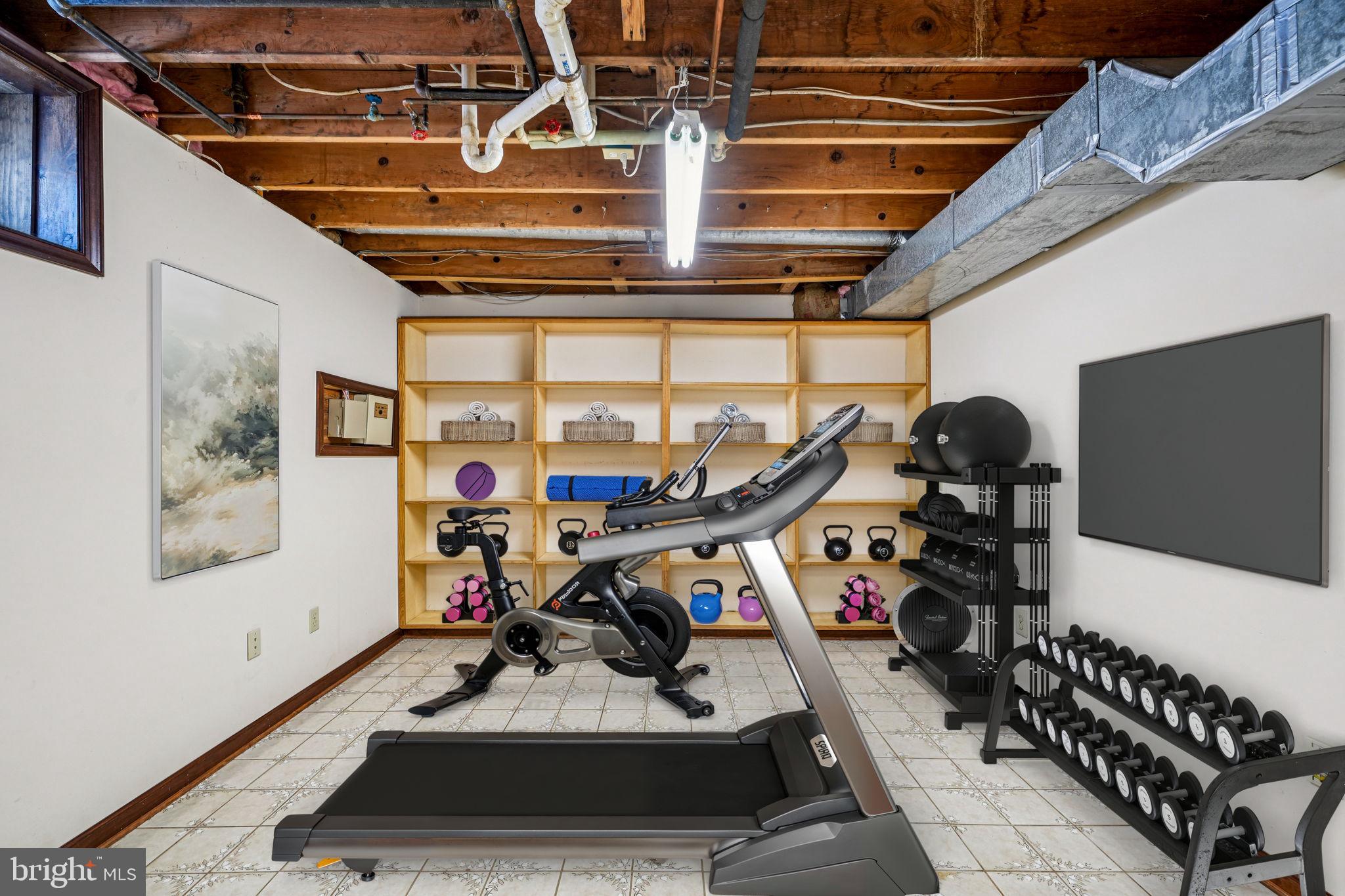 806 NORTHWINDS DRIVE