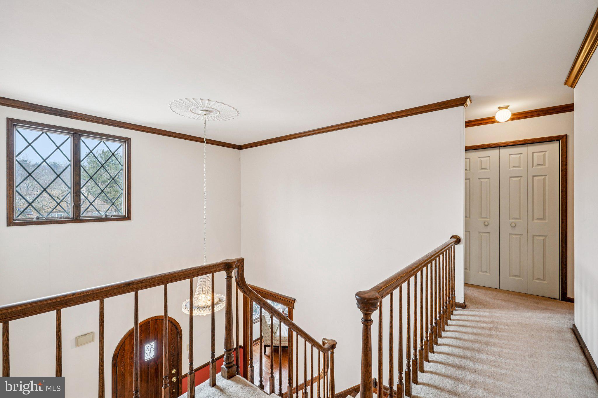 806 NORTHWINDS DRIVE