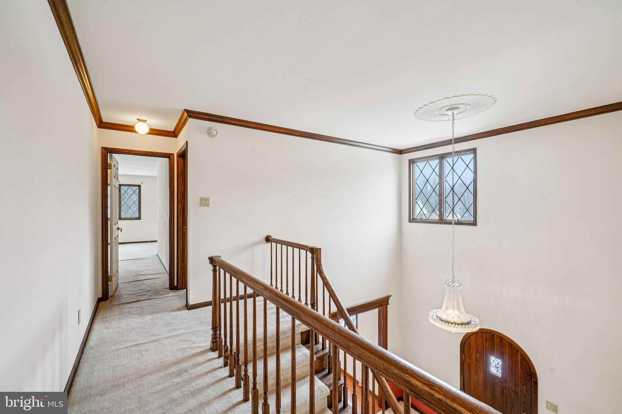 806 NORTHWINDS DRIVE