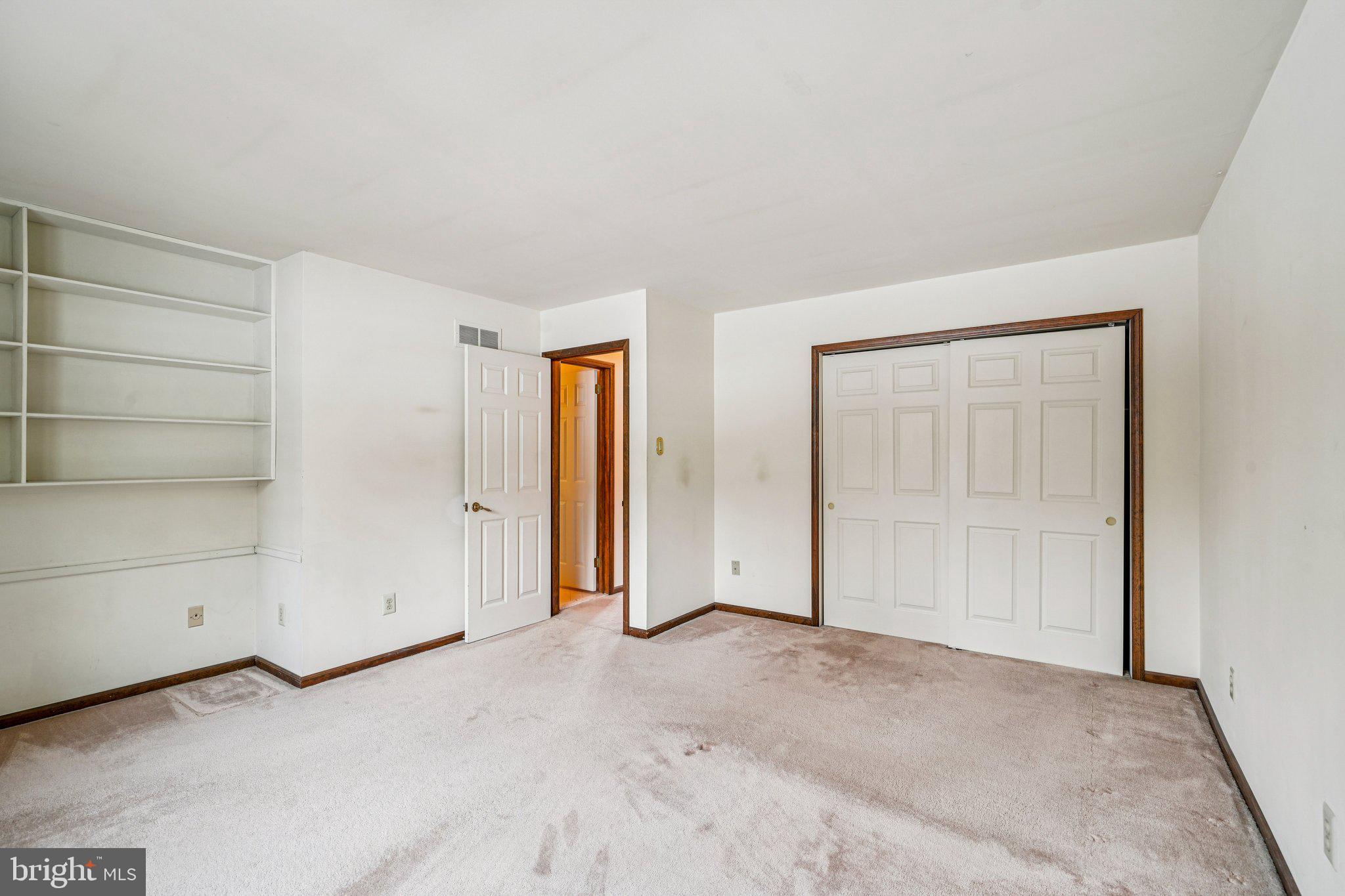 806 NORTHWINDS DRIVE