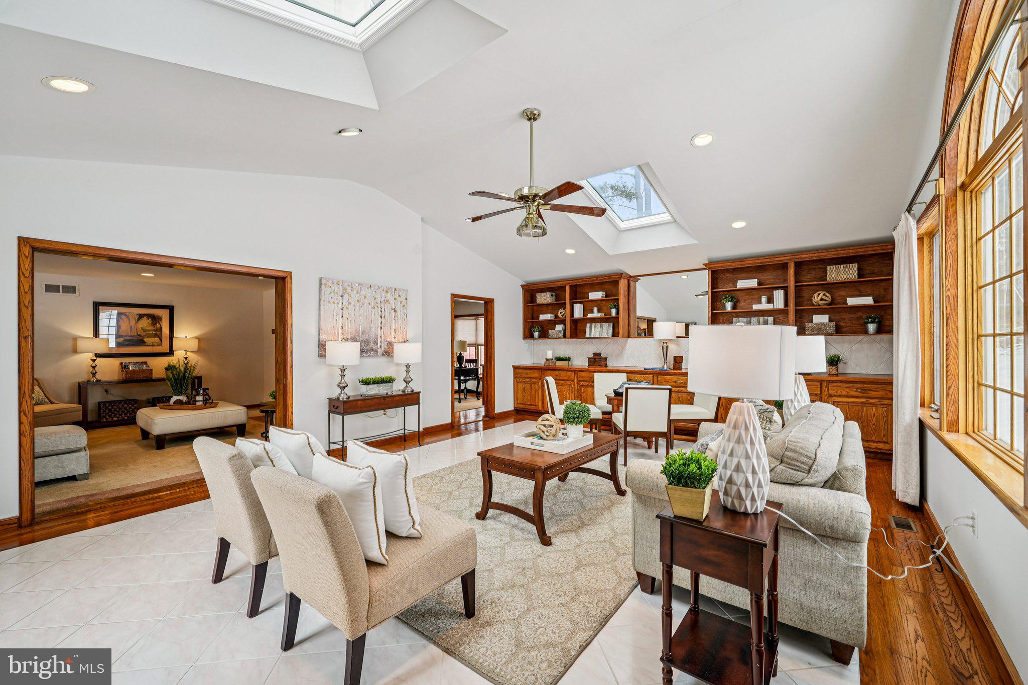 806 NORTHWINDS DRIVE