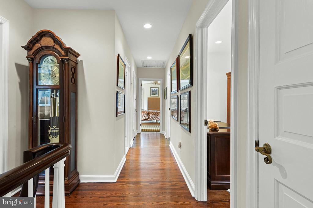 8 CEDARBROOK ROAD