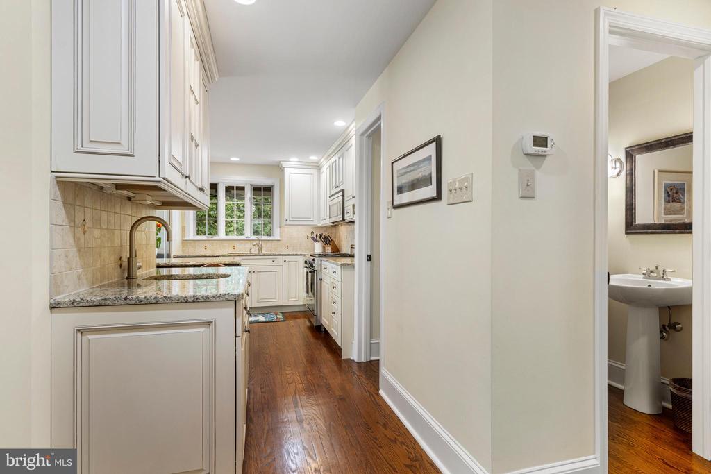 8 CEDARBROOK ROAD